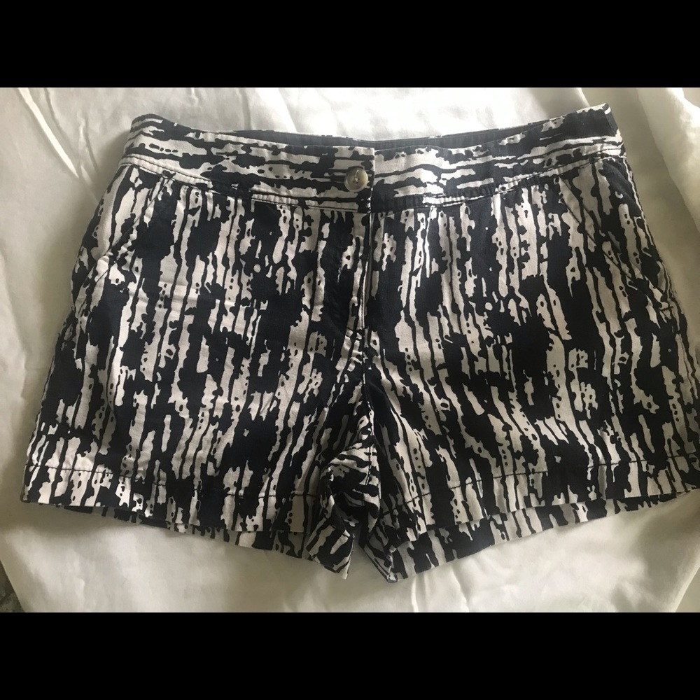 Ann Taylor Loft navy and white shorts